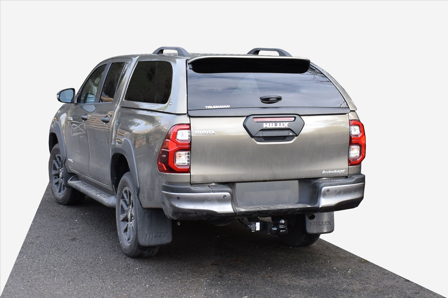 Hardtop „Grand“ für Toyota Hilux Doppelkabine ab 2016